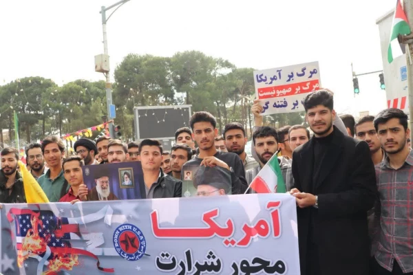 حضور پرشور، دشمن شکن و اقتدارآفرین دانشجومعلمان،اساتید و کارکنان دانشگاه فرهنگیان اصفهان استان اصفهان در خروش انقلابی و فریاد استکبار ستیزی  راهپیمایی یوم الله ١٣آبان
 13