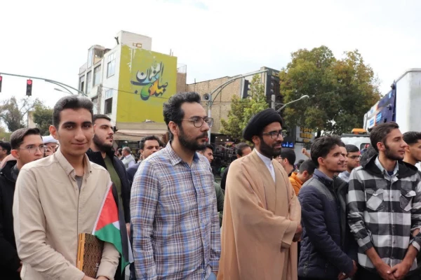 حضور پرشور، دشمن شکن و اقتدارآفرین دانشجومعلمان،اساتید و کارکنان دانشگاه فرهنگیان اصفهان استان اصفهان در خروش انقلابی و فریاد استکبار ستیزی  راهپیمایی یوم الله ١٣آبان
 14