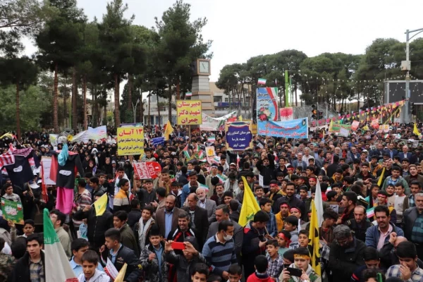 حضور پرشور، دشمن شکن و اقتدارآفرین دانشجومعلمان،اساتید و کارکنان دانشگاه فرهنگیان اصفهان استان اصفهان در خروش انقلابی و فریاد استکبار ستیزی  راهپیمایی یوم الله ١٣آبان
 18