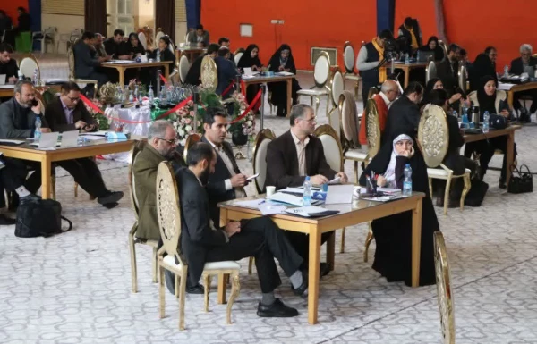 دومین رویداد رسانه استادان دانشگاه فرهنگیان در اصفهان آغاز شد  
 7