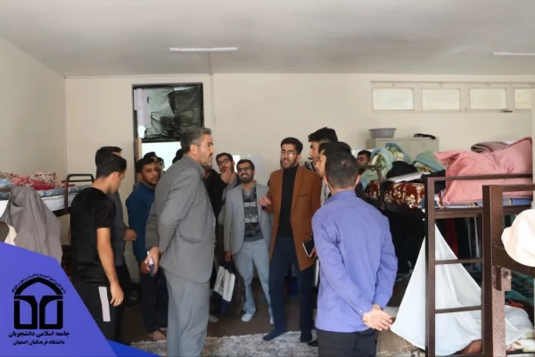 نشست اقتصاد و معیشت معلمان با حضور نماینده مردم اصفهان در مجلس شورای اسلامی 6