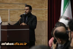 نشست صمیمی مسئولین دانشگاه با دانشجویان در پردیس شهید باهنر اصفهان  5