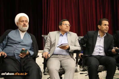 در پردیس شهید باهنر برگزار گردید:

نشست صمیمی مسئولین دانشگاه با دانشجویان در پردیس شهید باهنر اصفهان 