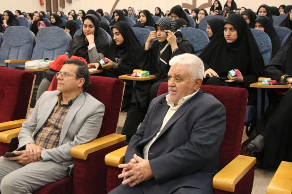 گرامی داشت هفته بسیج با حضور خانواده شهدا و یادگار هشت سال دفاع مقدس 5