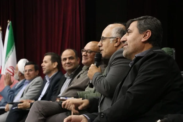 برگزاری سلسه نشست های پرسش و پاسخ در پردیس ها و مراکز دانشگاه فرهنگیان استان اصفهان 3