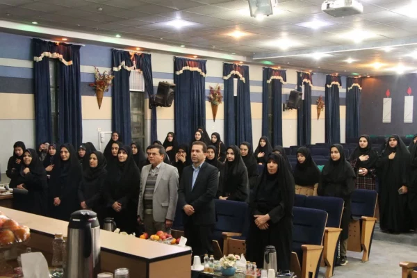 برگزاری سلسه نشست های پرسش و پاسخ در پردیس ها و مراکز دانشگاه فرهنگیان استان اصفهان 7