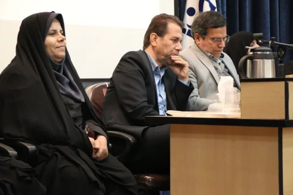 برگزاری سلسه نشست های پرسش و پاسخ در پردیس ها و مراکز دانشگاه فرهنگیان استان اصفهان 9