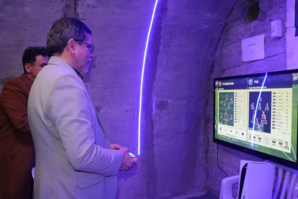 افتتاحیه اتاق تندرسی و مرکز بازی های رایانه ای در پردیس شهید باهنر اصفهان 6