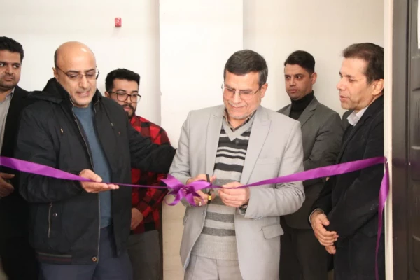 افتتاحیه اتاق تندرسی و مرکز بازی های رایانه ای در پردیس شهید باهنر اصفهان 8