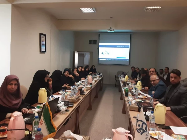 بررسی و آسیب شناسی شاخصهای ارزیابی رهنامه چهل ماده ای 5