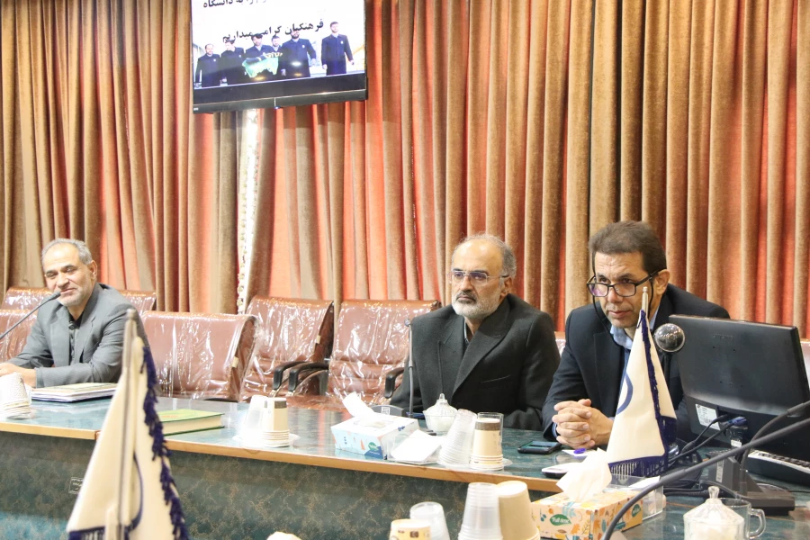 افتتاح دفتر کانون خدمات رضوی در پردیس شهید باهنر دانشگاه فرهنگیان اصفهان    3