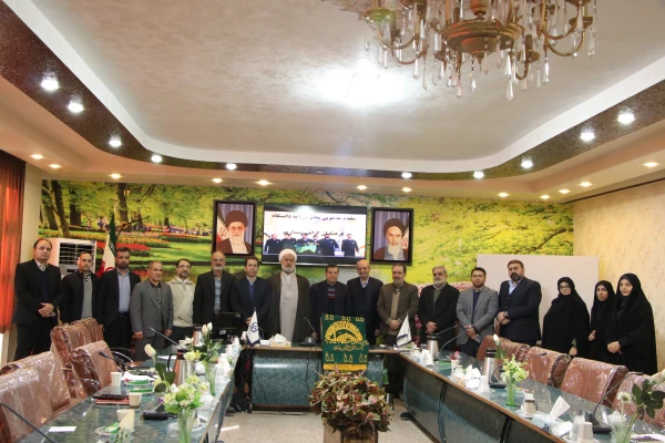 افتتاح دفتر کانون خدمات رضوی در پردیس شهید باهنر دانشگاه فرهنگیان اصفهان    4