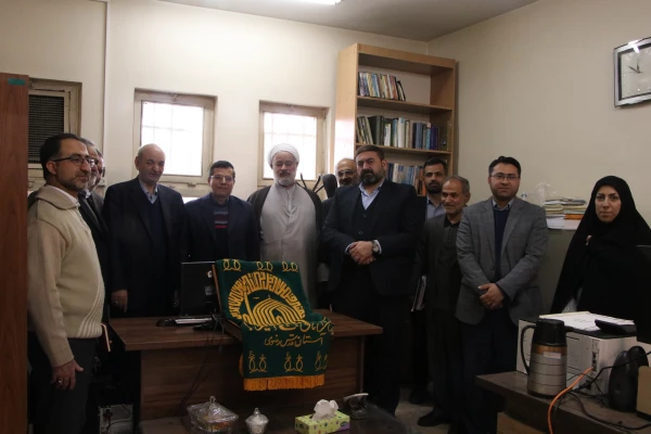 افتتاح دفتر کانون خدمات رضوی در پردیس شهید باهنر دانشگاه فرهنگیان اصفهان    9