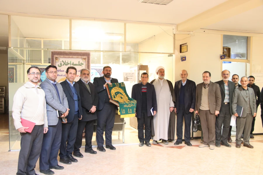 افتتاح دفتر کانون خدمات رضوی در پردیس شهید باهنر دانشگاه فرهنگیان اصفهان    10