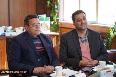 تحول در جامعه با معلمان

نشست صمیمی ریاست و مسئولین استانی دانشگاه فرهنگیان استان اصفهان و مدیر کل آموزش و پرورش استان اصفهان