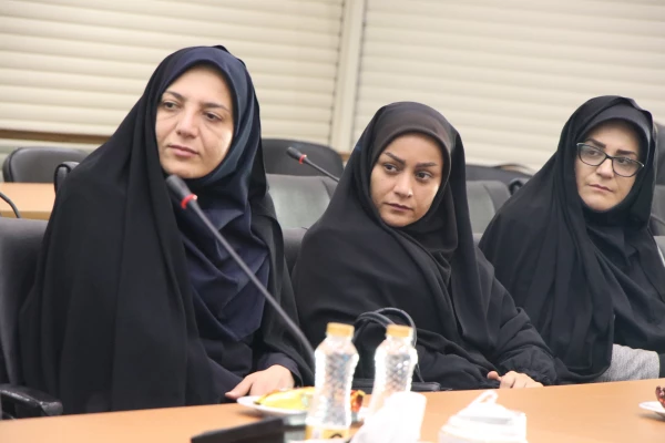 بازدید ریاست، مسئولین و اعضای هیئت علمی دانشگاه فرهنگیان استان اصفهان از شهرک علمی فناوری اصفهان 2