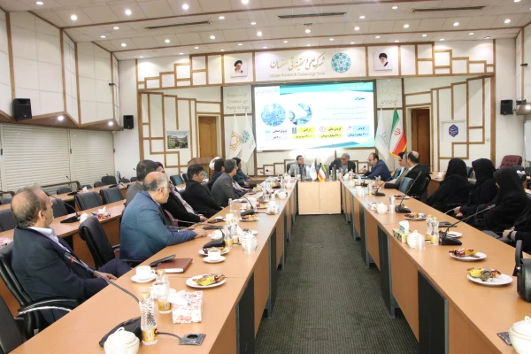 بازدید ریاست، مسئولین و اعضای هیئت علمی دانشگاه فرهنگیان استان اصفهان از شهرک علمی فناوری اصفهان 3