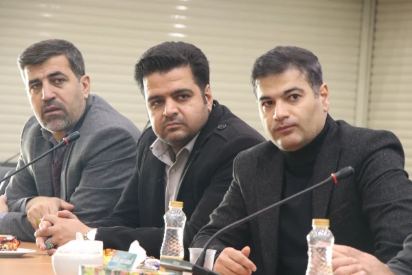 بازدید ریاست، مسئولین و اعضای هیئت علمی دانشگاه فرهنگیان استان اصفهان از شهرک علمی فناوری اصفهان 6