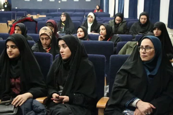 گزارش تصویری از اولین دوره توانمند سازی دبیران کانون های گردشگری و دومین دوره یاریگر به میزبانی دانشگاه فرهنگیان استان اصفهان 8