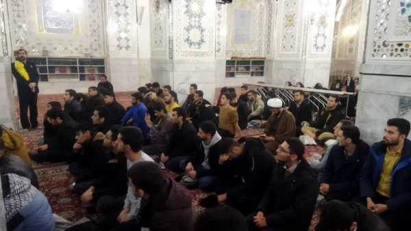 دانشجویان در دارالهدایه حرم مطهر شاه خراسان 2