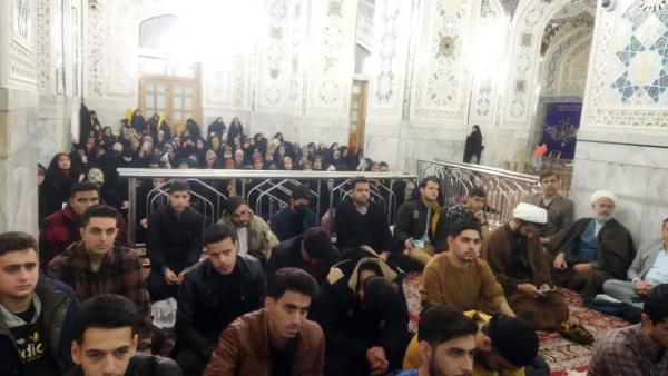 دانشجویان در دارالهدایه حرم مطهر شاه خراسان 7