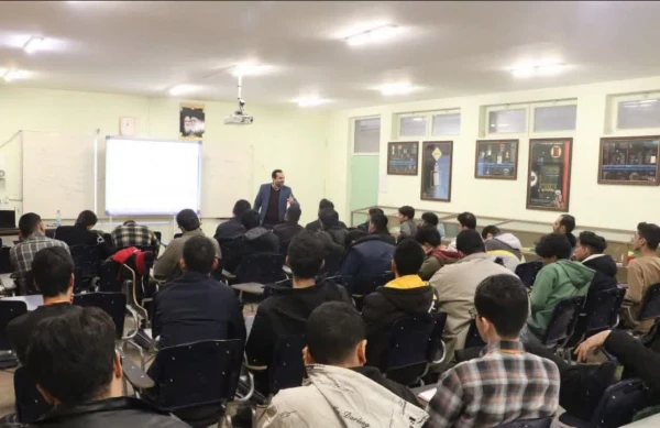 برگزاری کارگاه های آموزشی
جشنواره رویش، رسش، حرکت
 10