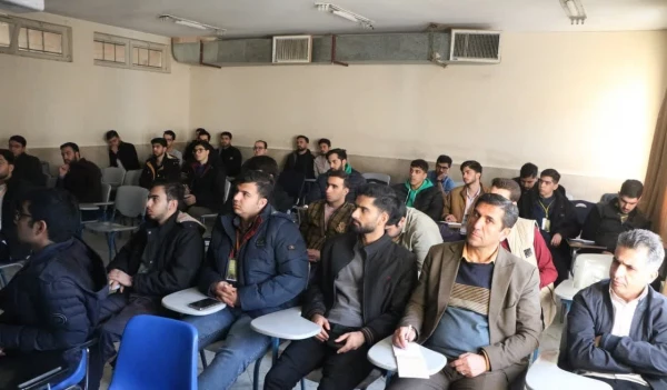 برگزاری کارگاه های آموزشی
جشنواره رویش، رسش، حرکت
 3