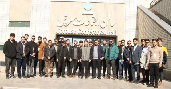 اردوی بازدید علمی شرکت کنندگان در جشنواره رویش، رسش، حرکت از شهرک علمی   تحقیقاتی اصفهان 3