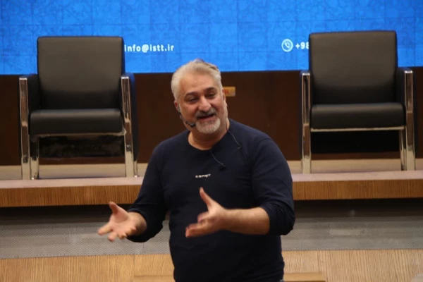 اردوی بازدید علمی شرکت کنندگان در جشنواره رویش، رسش، حرکت از شهرک علمی   تحقیقاتی اصفهان 5