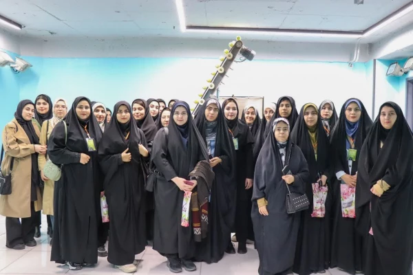 اردوی بازدید علمی شرکت کنندگان در جشنواره رویش، رسش، حرکت از شهرک علمی   تحقیقاتی اصفهان 17