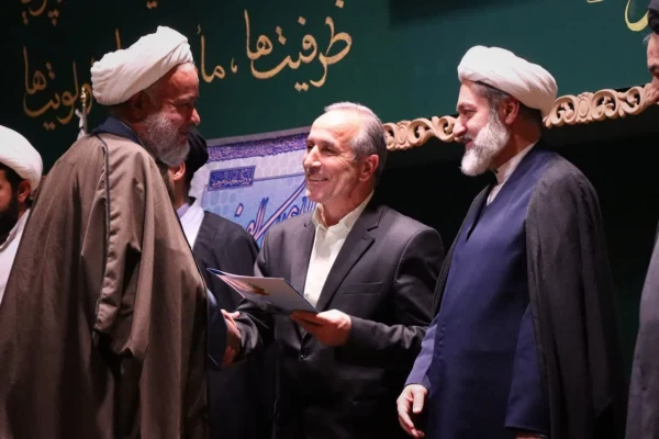 عنوان دفتر برتر، پیشرو و نمونه در بین دفاتر نهاد دانشگاه های فرهنگیان سراسر کشور را به دفتر مقام معظم رهبری در دانشگاه فرهنگیان استان اصفهان تبریک و تهنیت عرض می نماییم. 2