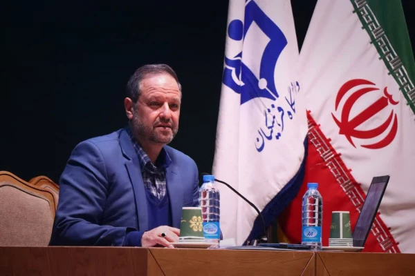 عنوان دفتر برتر، پیشرو و نمونه در بین دفاتر نهاد دانشگاه های فرهنگیان سراسر کشور را به دفتر مقام معظم رهبری در دانشگاه فرهنگیان استان اصفهان تبریک و تهنیت عرض می نماییم. 4