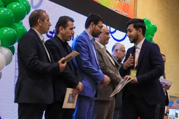 برگزاری نهمین دوره از جشنواره های اجتماعی دانشگاه فرهنگیان در شهر اصفهان 19