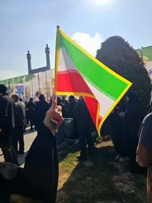 حضور پرشور جامعه دانشگاه فرهنگیان استان اصفهان در راهپیمایی چهل و ششمین سالگرد پیروزی انقلاب اسلامی 8