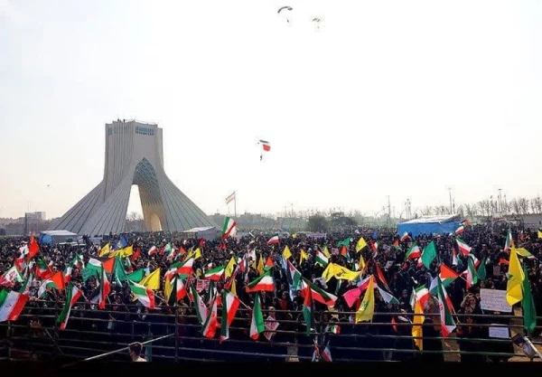 حضور پرشور جامعه دانشگاه فرهنگیان استان اصفهان در راهپیمایی چهل و ششمین سالگرد پیروزی انقلاب اسلامی 18