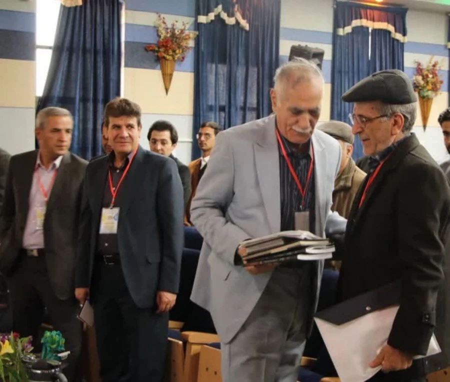 گزارش تصویری از آغاز چهارمین همایش آموزش علوم تجربی در اصفهان  8