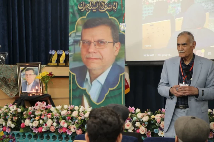 گزارش تصویری از آغاز چهارمین همایش آموزش علوم تجربی در اصفهان  9