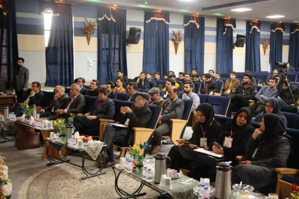 گزارش تصویری از آغاز چهارمین همایش آموزش علوم تجربی در اصفهان  13