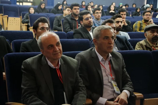 گزارش تصویری از آغاز چهارمین همایش آموزش علوم تجربی در اصفهان  15