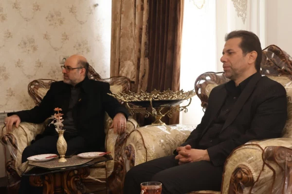 حضور رجبعلی برزویی، رئیس دانشگاه فرهنگیان، حمید رضا ابراهیمی، معاونت فرهنگی و تربیتی دانشگاه فرهنگیان، هادی مولوی دوست، مدیر کل حوزه ریاست و روابط عمومی دانشگاه فرهنگیان و ... 6