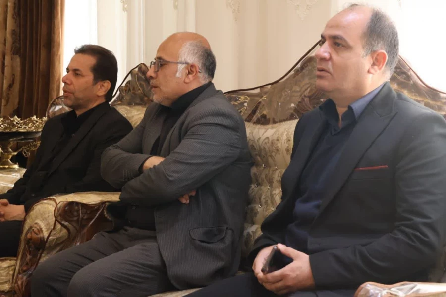 حضور رجبعلی برزویی، رئیس دانشگاه فرهنگیان، حمید رضا ابراهیمی، معاونت فرهنگی و تربیتی دانشگاه فرهنگیان، هادی مولوی دوست، مدیر کل حوزه ریاست و روابط عمومی دانشگاه فرهنگیان و ... 7