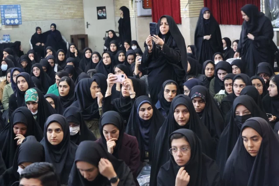 گزارش تصویری از برگزاری مراسم ترحیم دکتر علی اکبر کجباف، ریاست دانشگاه فرهنگیان استان اصفهان در مسجد الاأنبیا دانشگاه فرهنگیان پردیس شهید باهنر
 10