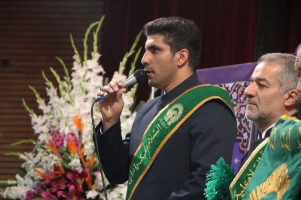 حضور پرچم متبرک حرم شاه خراسان در مراسم ترحیم خادم ضامن آهو 4