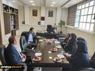 دیدار صمیمانه و چهره به چهره ی سرپرست دانشگاه فرهنگیان استان اصفهان با مسئولین پردیس ها، مراکز، مدیران گروه و کارکنان مدیریت استان