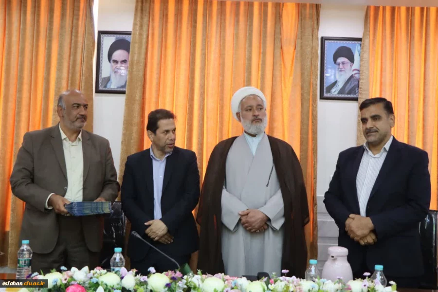 نقش  و اهمیت و جایگاه معلمان در اصلاح جامعه توسط رئیس نهاد مقام معظم رهبری در دانشگاه فرهنگیان استان اصفهان  4