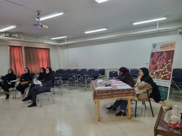 بازدید میدانی سرپرست دانشگاه فرهنگیان استان اصفهان از شروع جشنواره الگوهای برتر تدریس  6