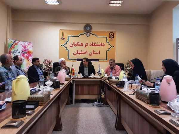 حضور فعال مسئولین در شوراهای فرهنگی و آموزش جهت هماهنگی برنامه های پربار اردیبهشت ماه 9