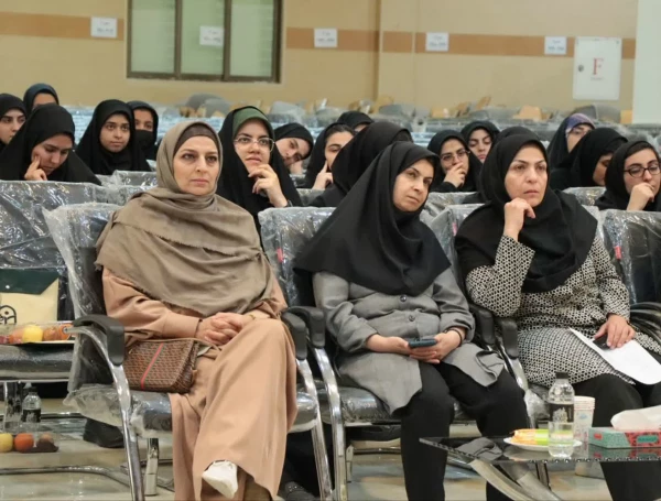مراسم افتتاحیه دوازدهمین جشنواره تدریس دانشجو معلمان دختر رشته آموزش ابتدایی به میزبانی مرکز امام خمینی(ره) کاشان 9