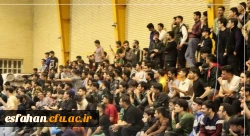 حضور حمیدرضا کاشفی سرپرست دانشگاه فرهنگیان استان اصفهان، همراه با دیگر میهمانان ویژه در مراسم اختتامیه مسابقات رده بندی،فینال و اختتامیه لیگ فوتسال دانشجویی دانشگاه فرهنگیان استان اصفهان 4