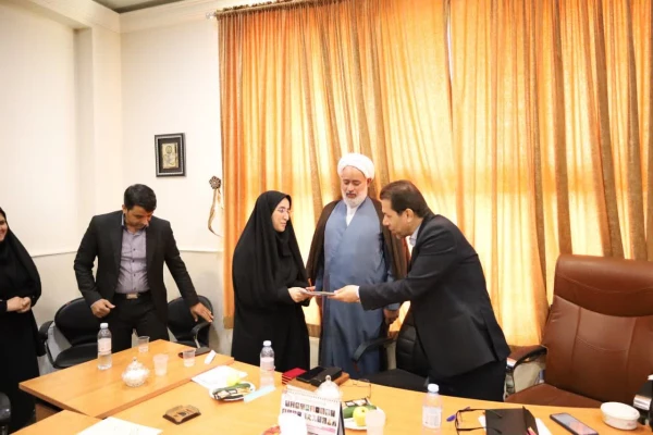 جلسه تودیع و معارفه مسئول حراست  مرکز امام خمینی (ره) کاشان 3